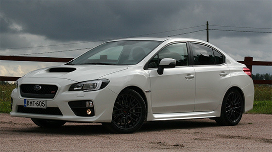 Kaasujalka.fi koeajo ja arvio: Salonkikelpoinen Subaru WRX