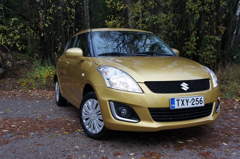 Autoesittely Suzuki Swift 4x4 2013