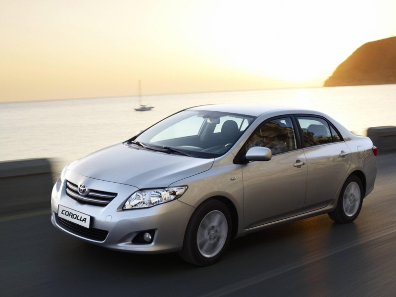 Autoesittely Toyota Corolla 2010-2011