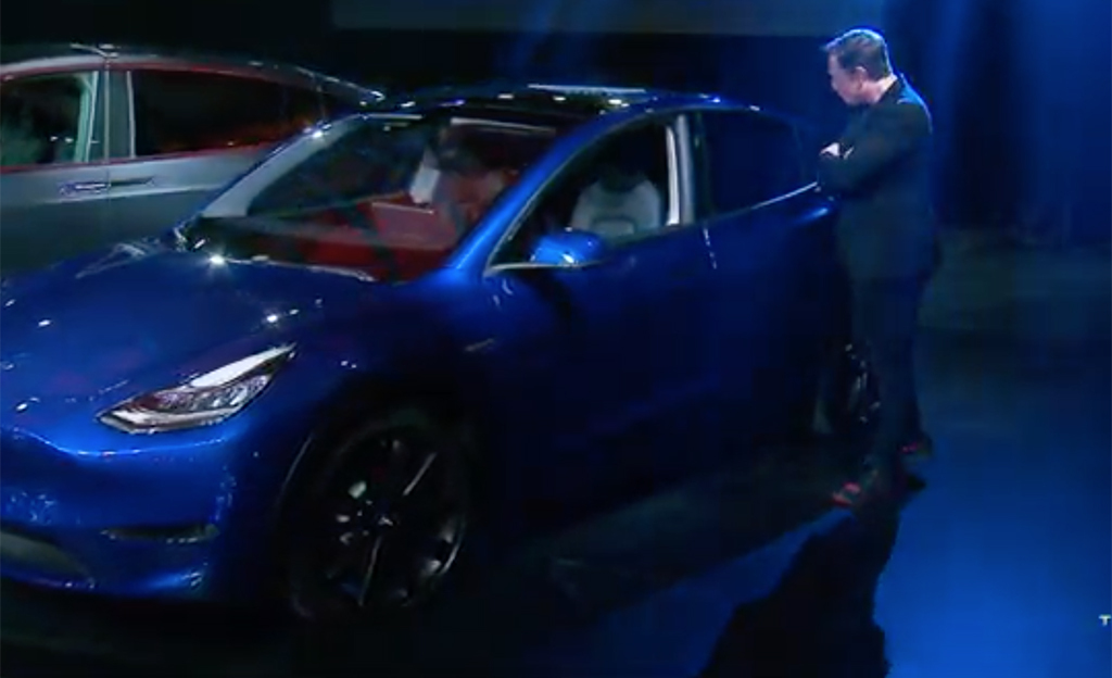 Tässä on Tesla Model Y -katumaasturi – katso hinnat ja ominaisuudet