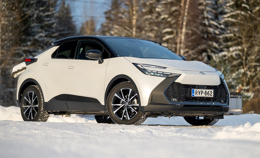 Koeajo: Toyota CH-R – Nuorekas kuoreltaan, rauhallinen luonteeltaan