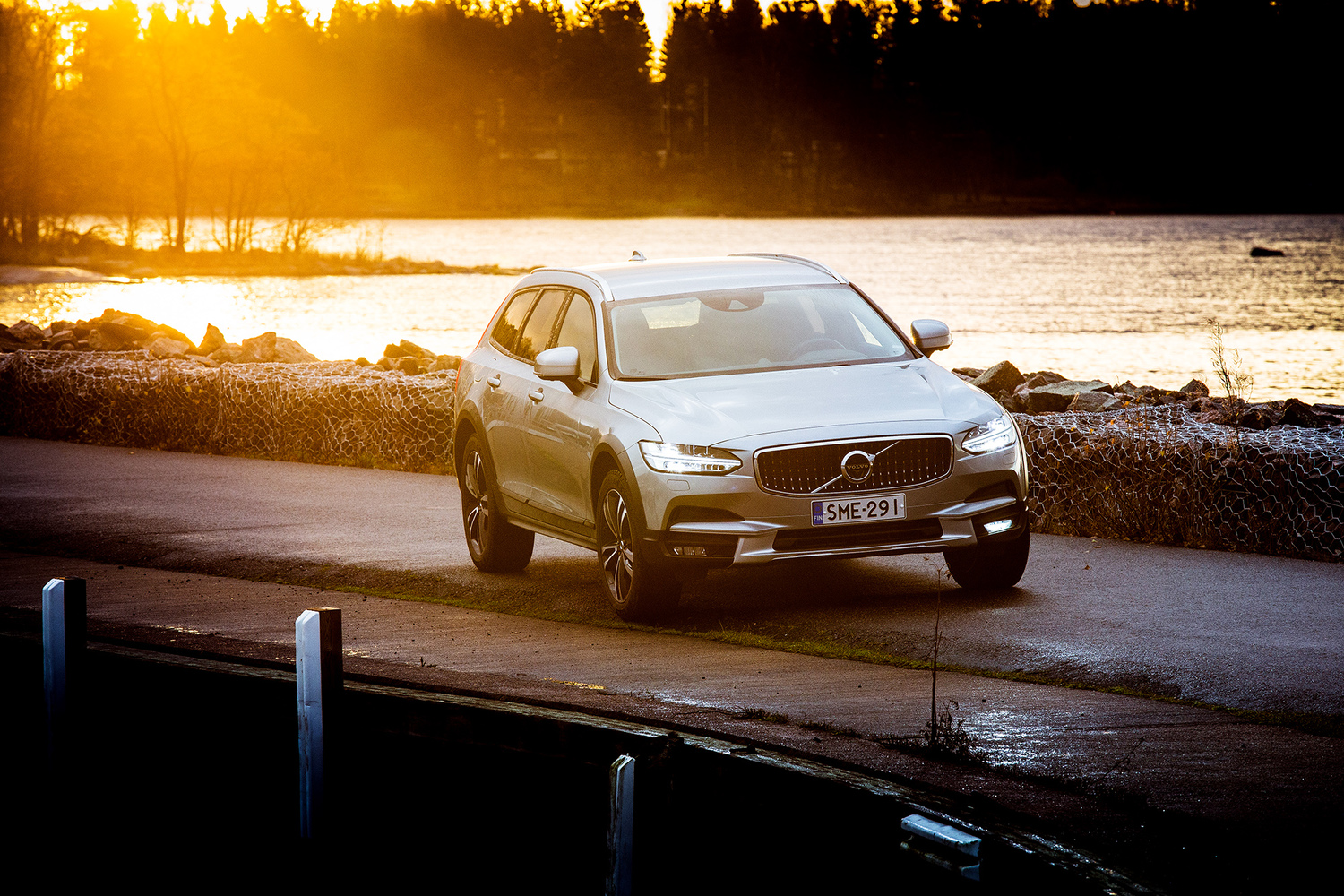 Koeajossa Volvo V90 Cross Country D5 AWD - hyvä vaihtoehto katumaasturille