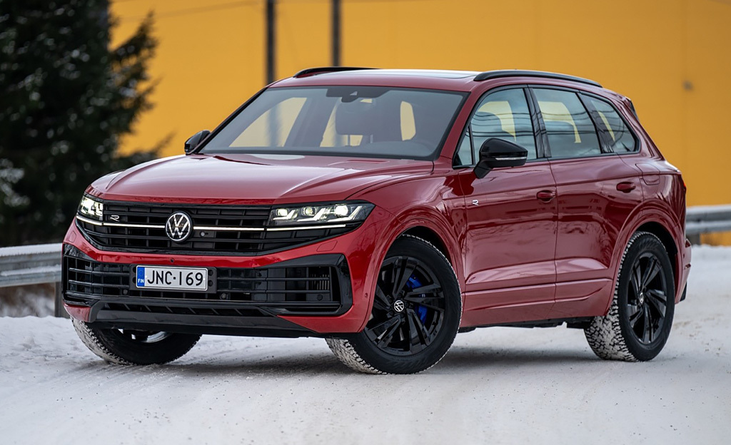 Koeajo: Volkswagen Touareg V6 eHybrid – Lippulaiva sai lähes 500 hevosvoimaa