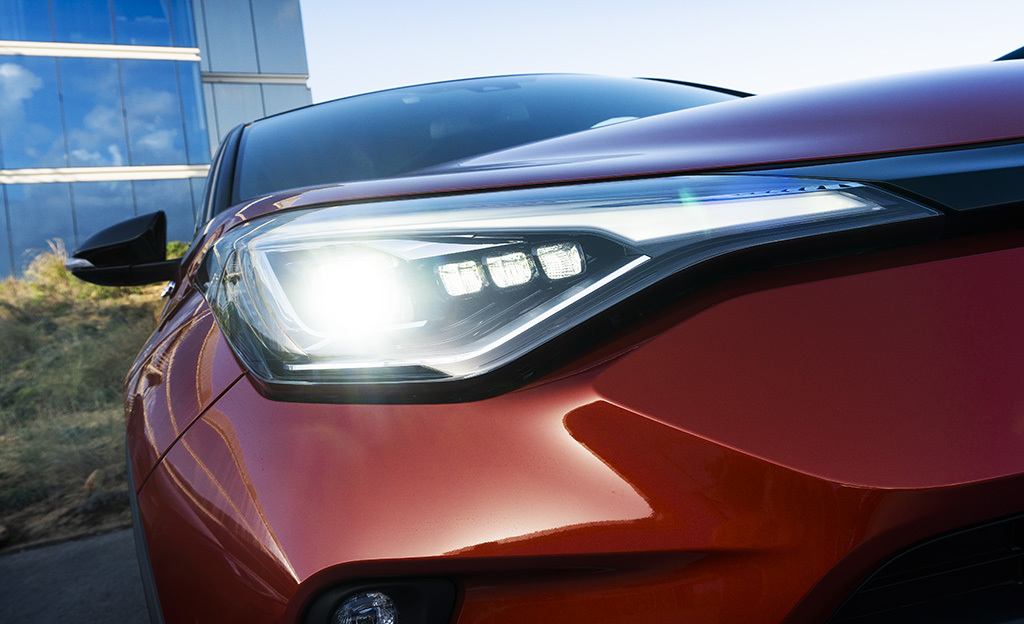 Toyota C-HR LED-ajovalot