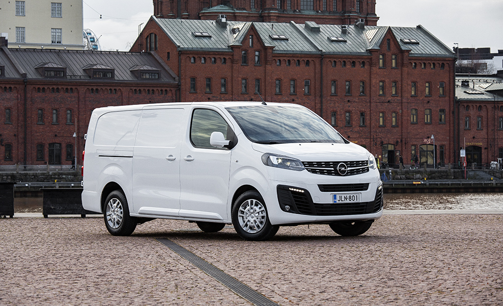 Koeajossa uusi Opel Vivaro – ominaisuudet omaa luokkaansa
