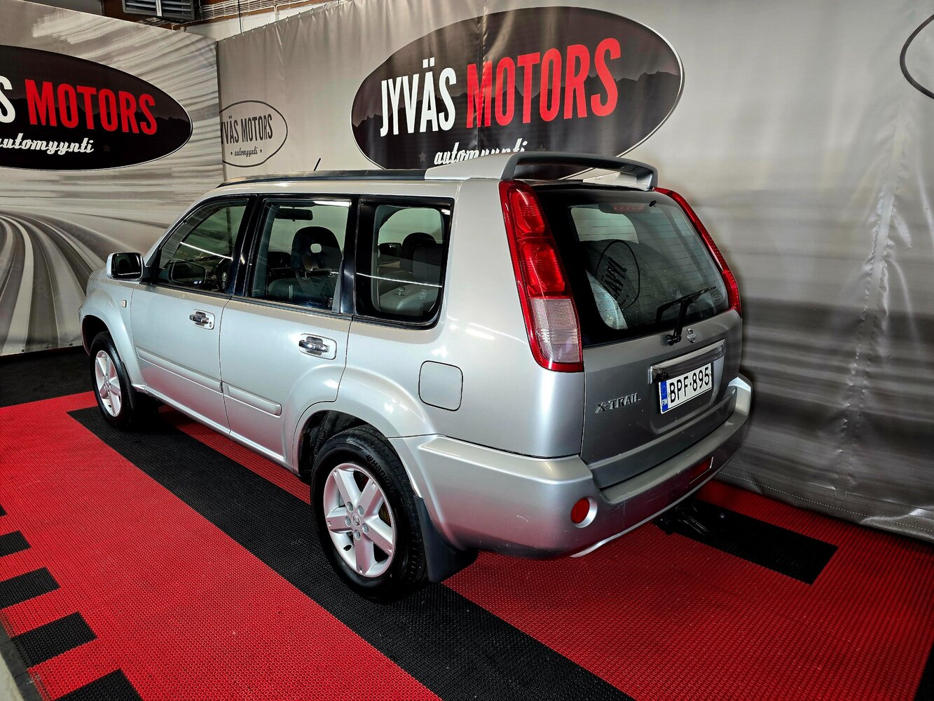 Nissan X-Trail vaihtoauto
