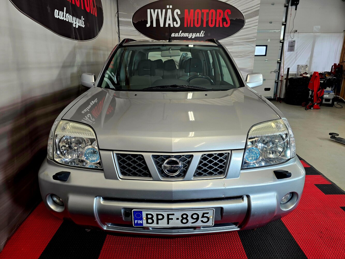 Nissan X-Trail vaihtoauto