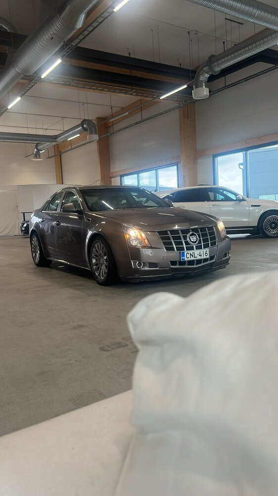 Cadillac Cts vaihtoauto
