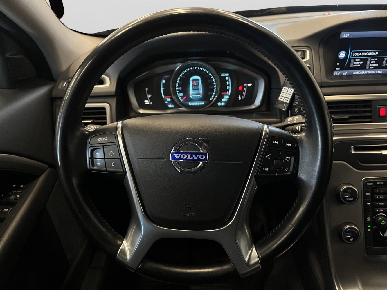 Volvo V70 vaihtoauto