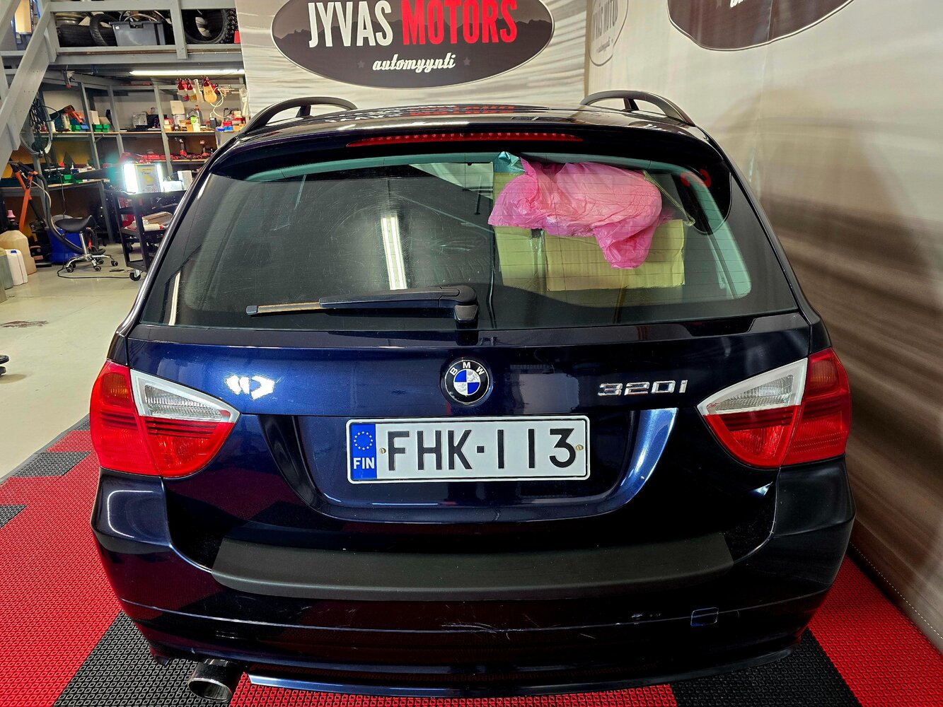 BMW 320 vaihtoauto