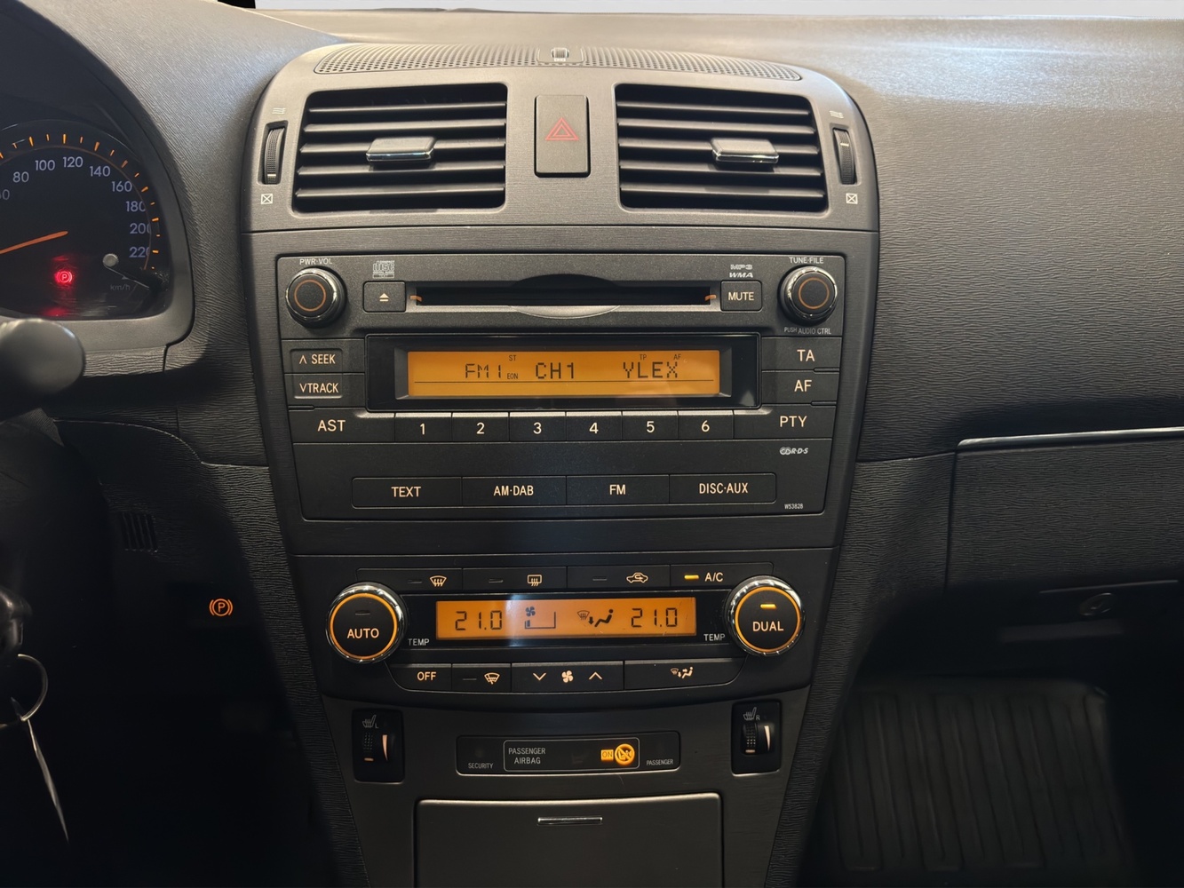 Toyota Avensis vaihtoauto