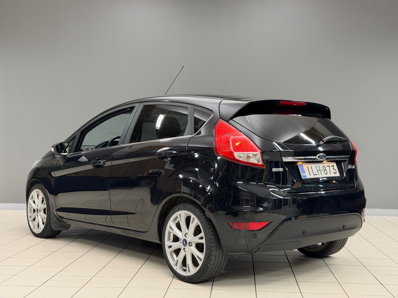 Ford Fiesta vaihtoauto