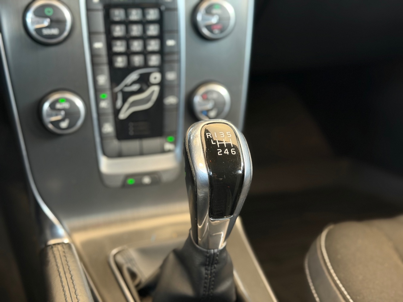 Volvo V40 vaihtoauto