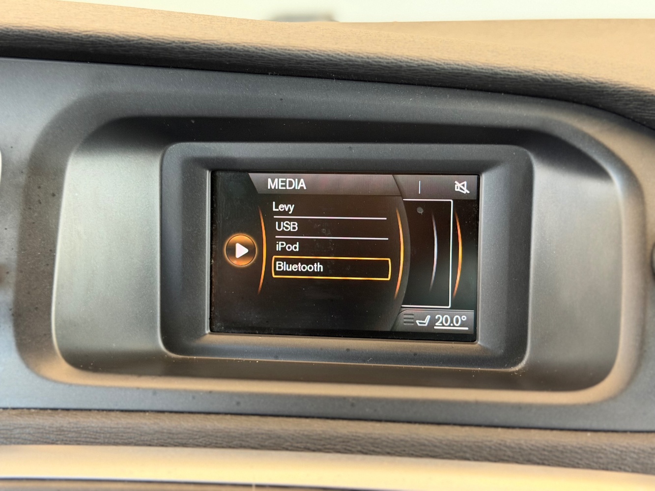 Volvo V40 vaihtoauto