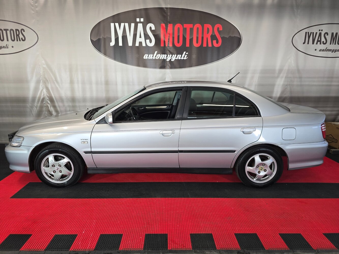 Honda Accord vaihtoauto