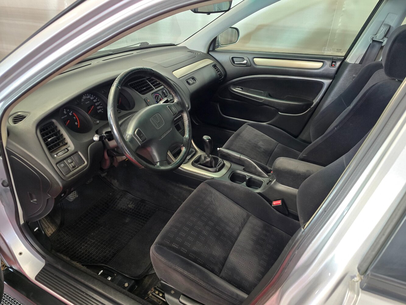 Honda Accord vaihtoauto
