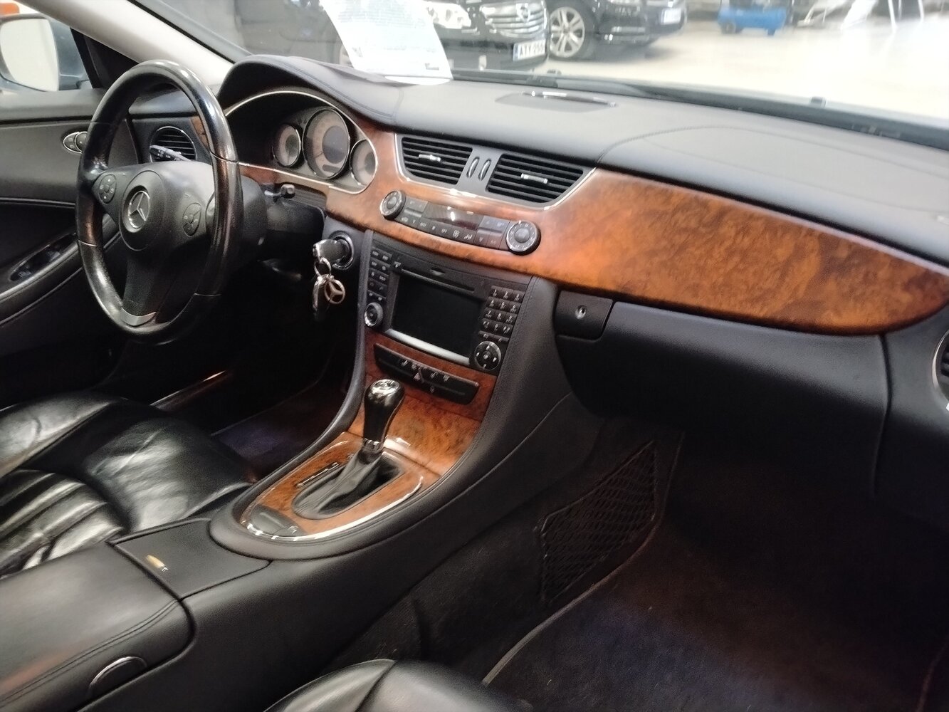 Mercedes-Benz CLS vaihtoauto