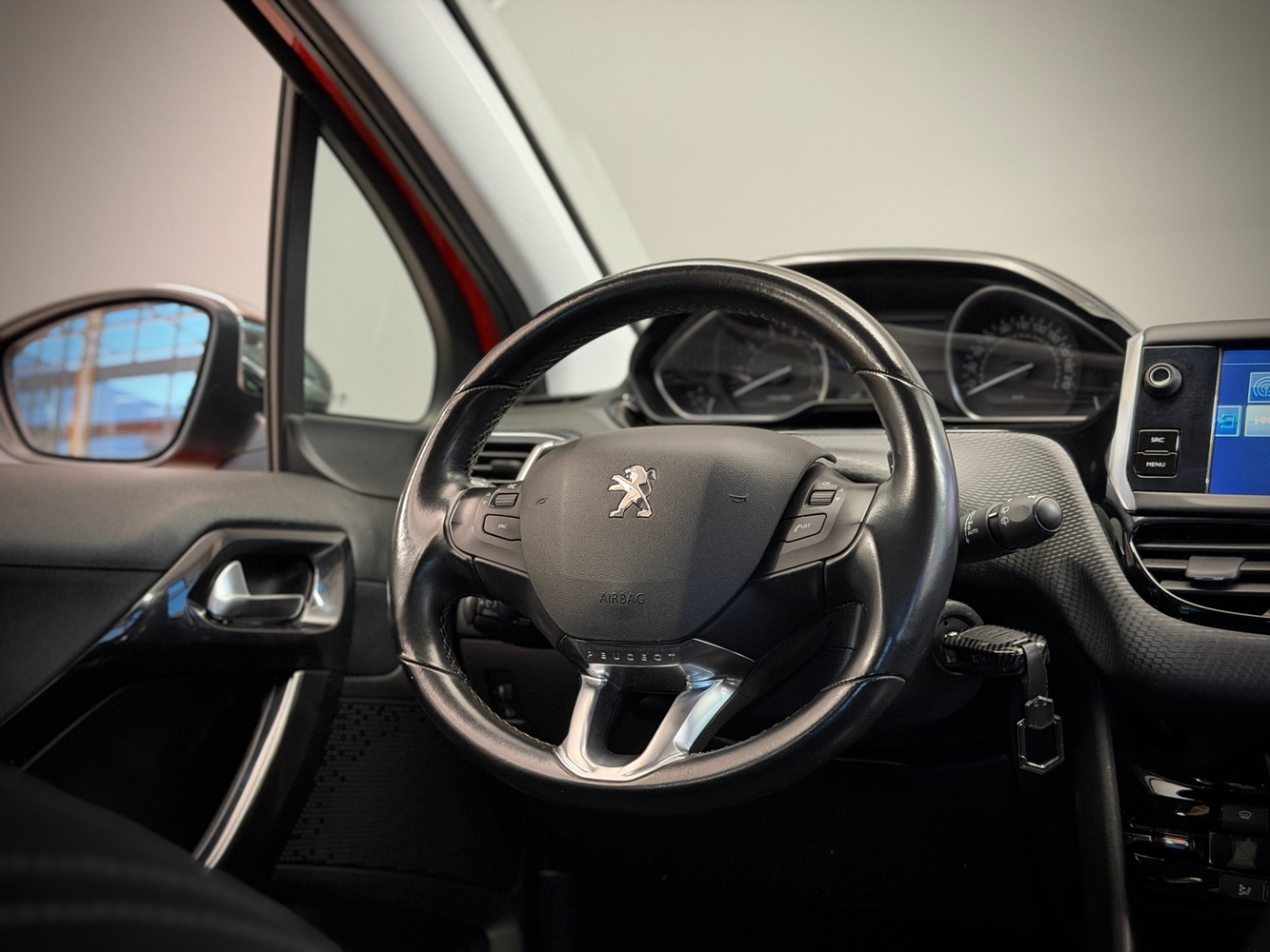 Peugeot 208 vaihtoauto