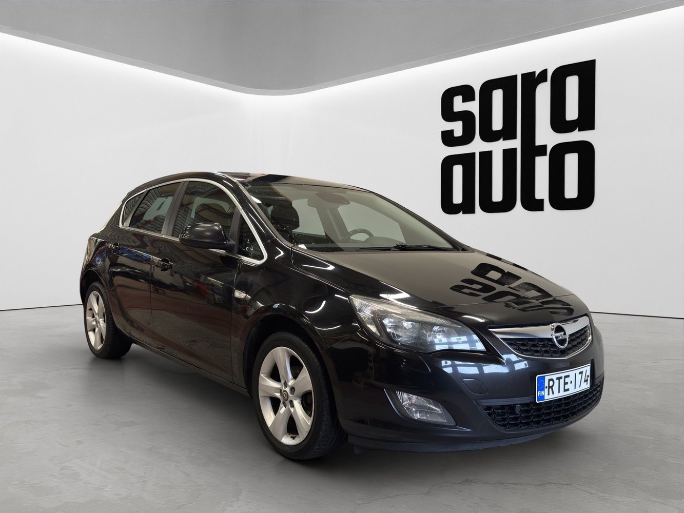 Opel Astra vaihtoauto