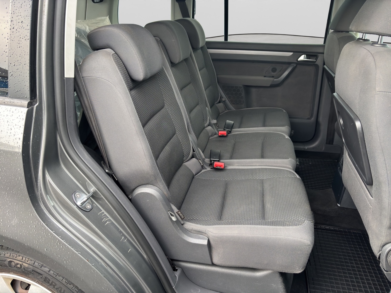 Volkswagen Touran vaihtoauto