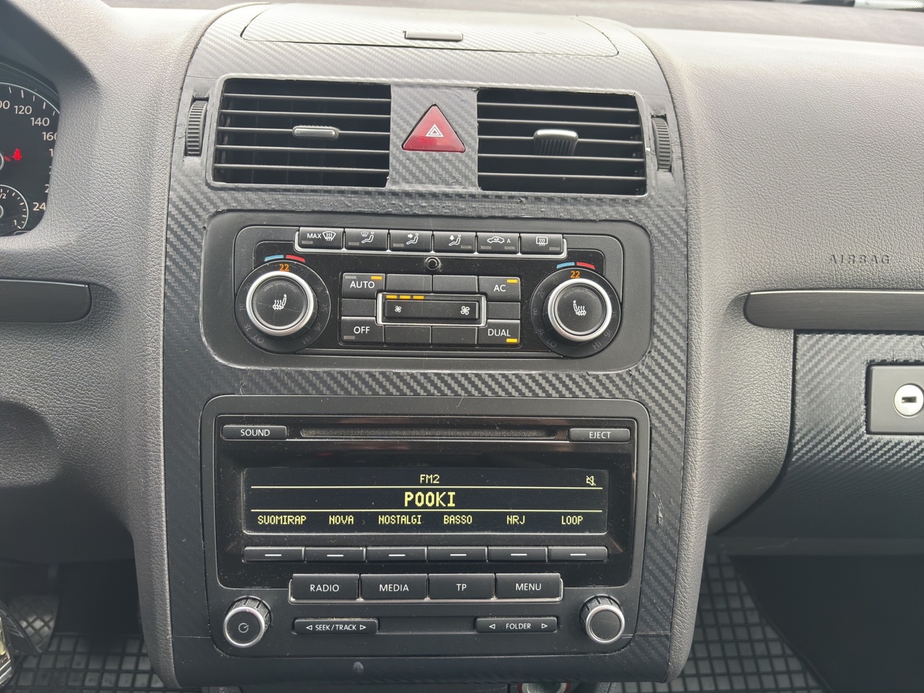 Volkswagen Touran vaihtoauto