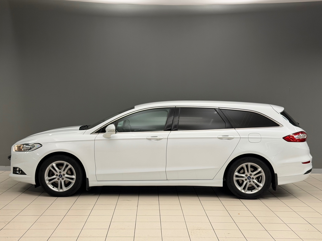 Ford Mondeo vaihtoauto