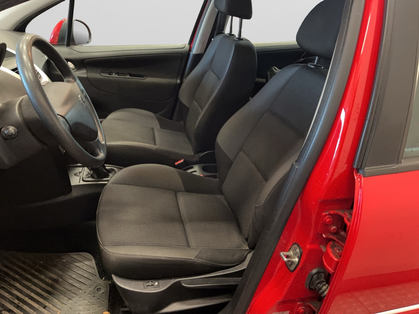 Peugeot 207 vaihtoauto