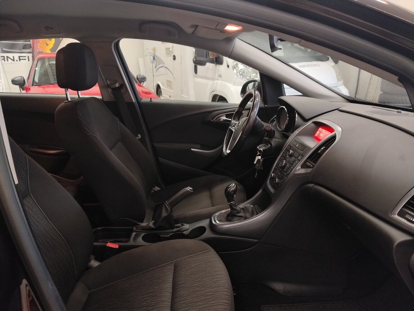 Opel Astra vaihtoauto