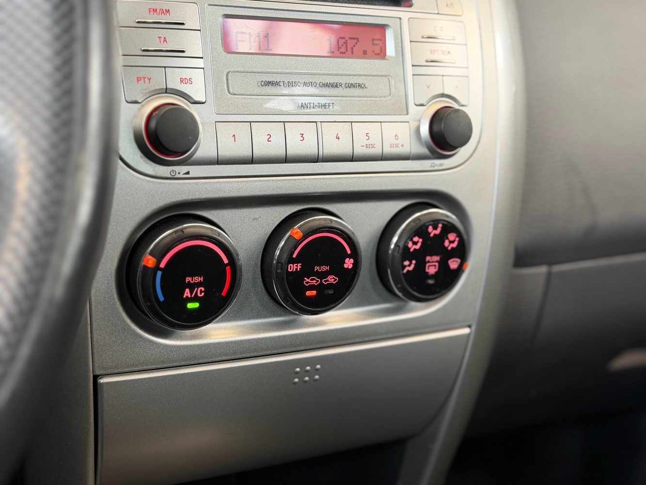 Suzuki Liana vaihtoauto