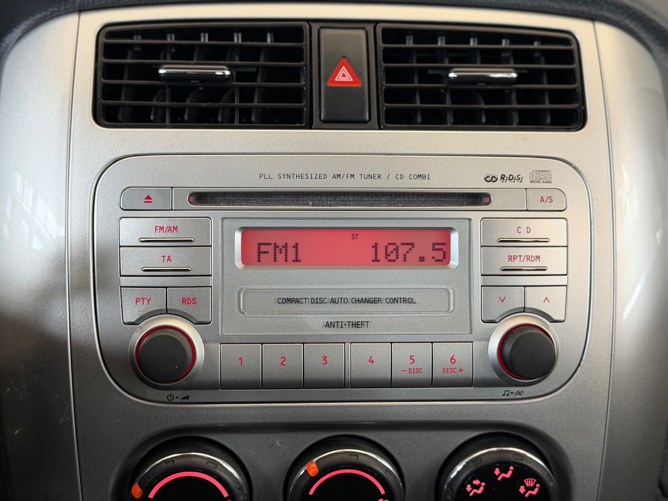 Suzuki Liana vaihtoauto