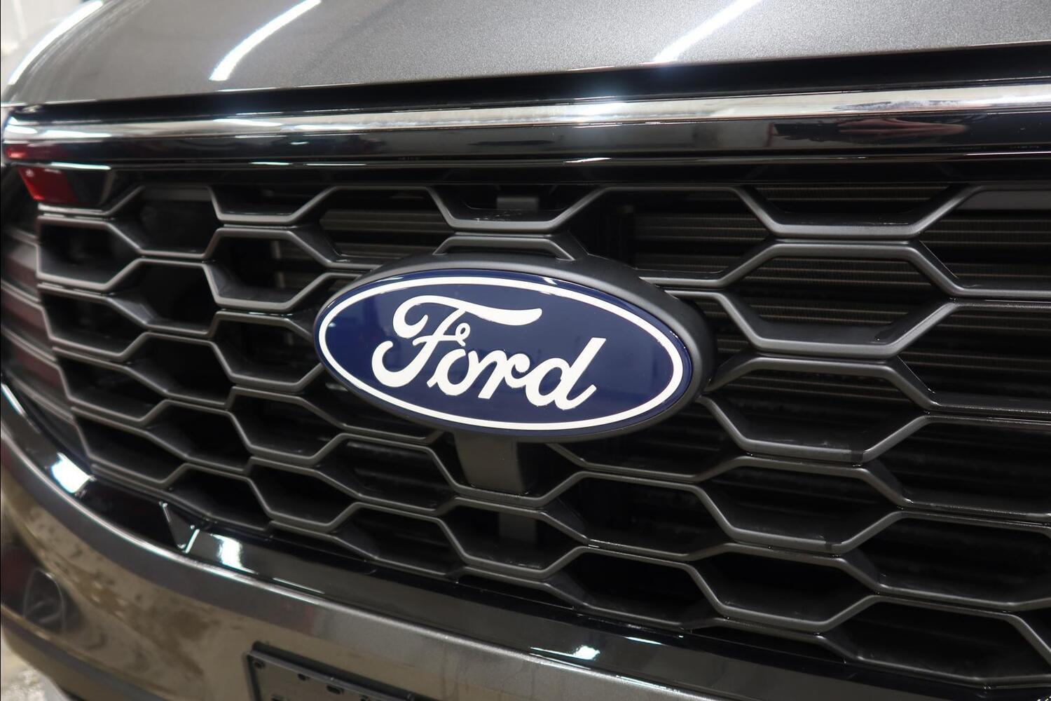 heti ajoon Ford Tourneo Custom