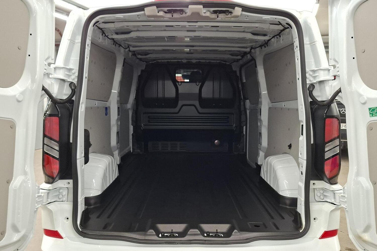 heti ajoon Ford Transit Custom