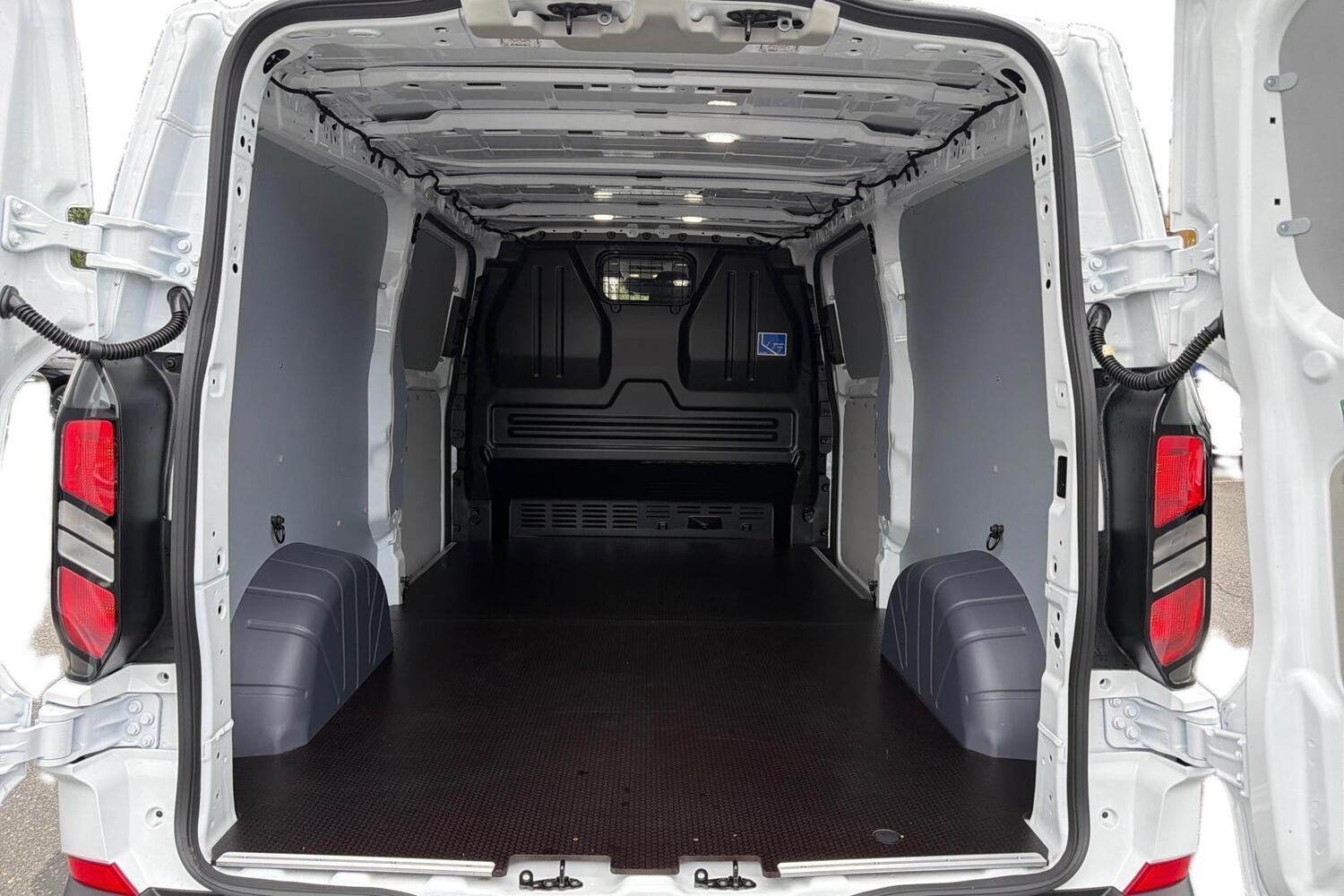heti ajoon Ford Transit Custom