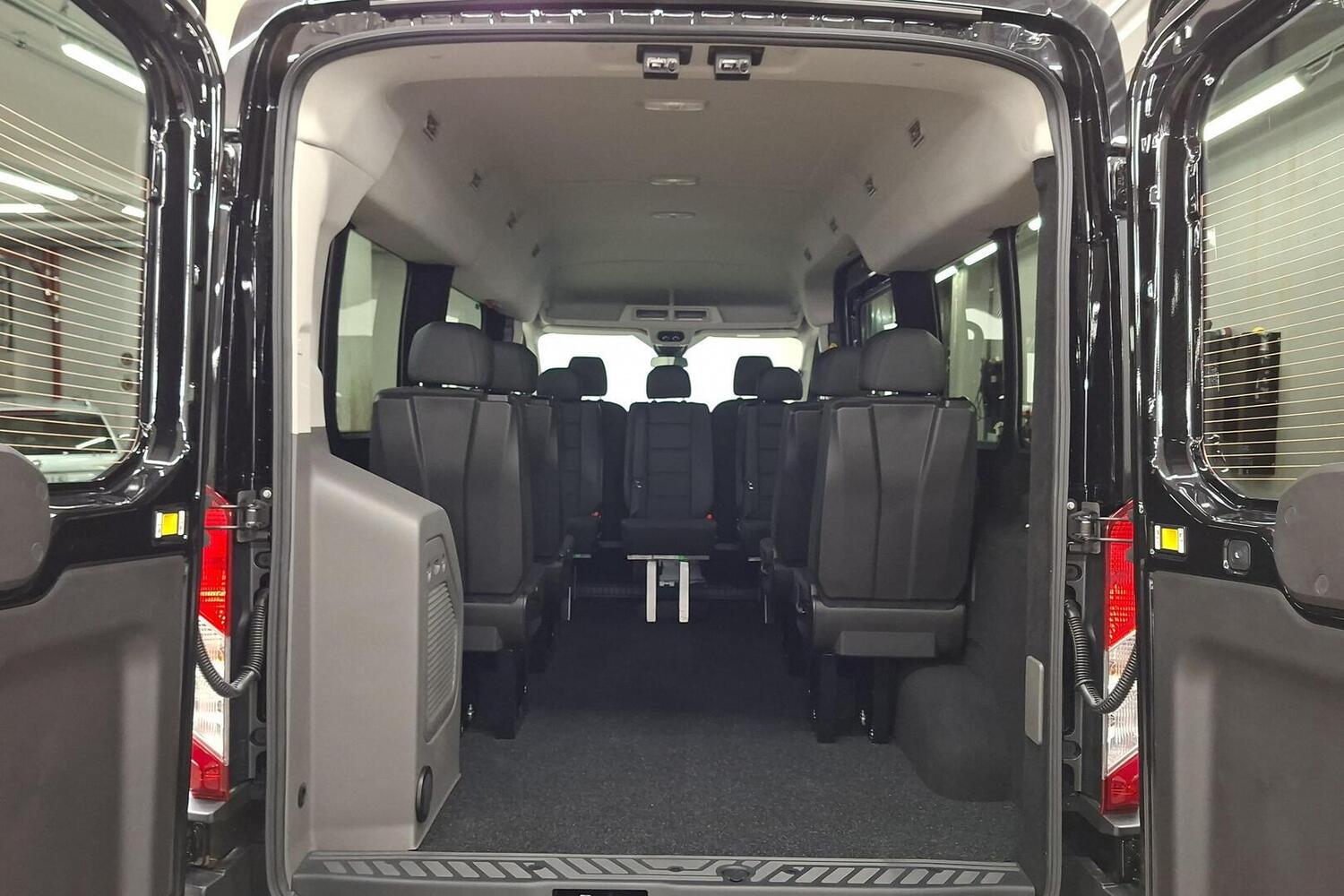 heti ajoon Ford Transit