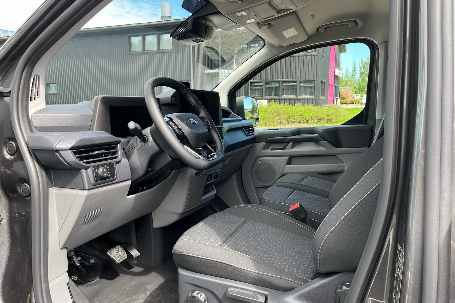 heti ajoon Ford Transit Custom
