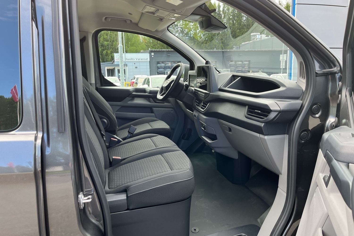 heti ajoon Ford Transit Custom