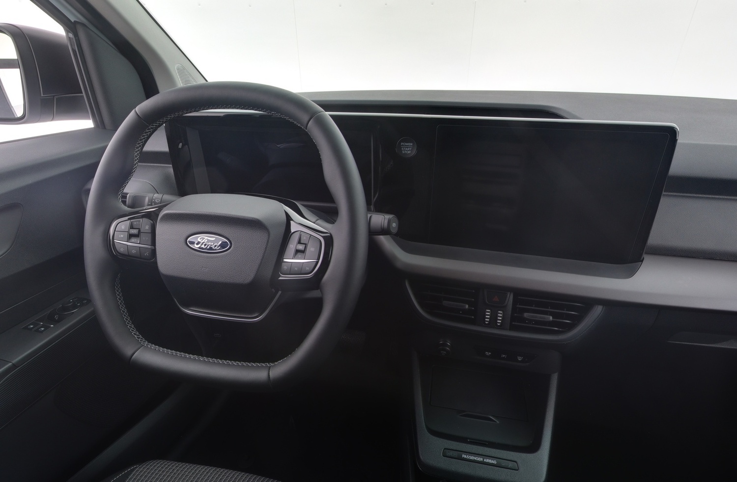 heti ajoon Ford Transit Courier