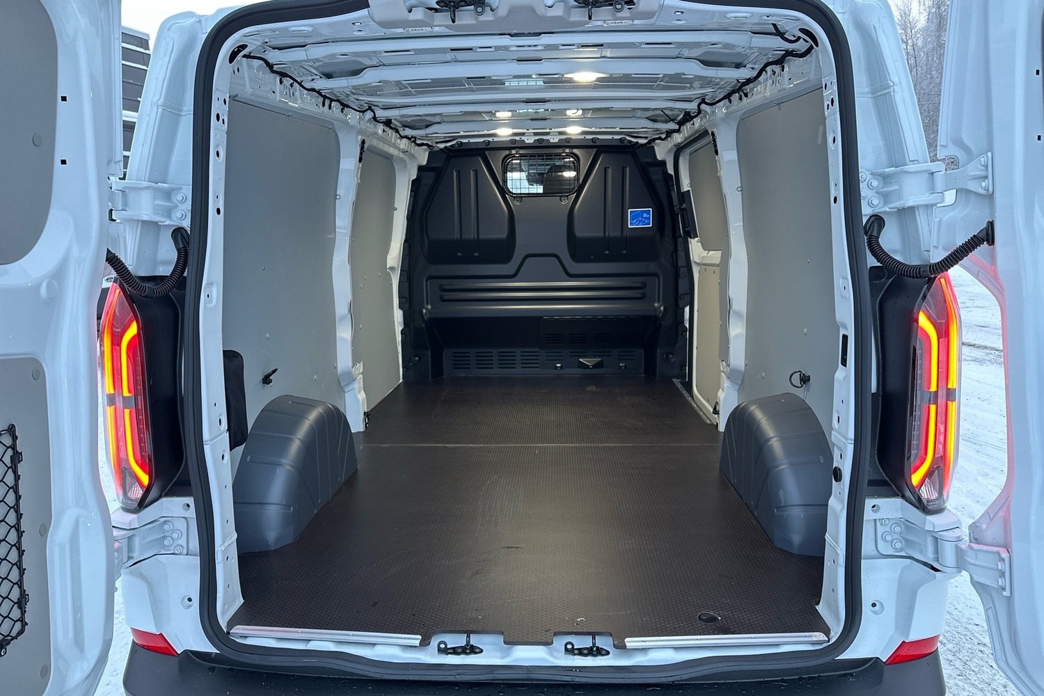 heti ajoon Ford Transit Custom