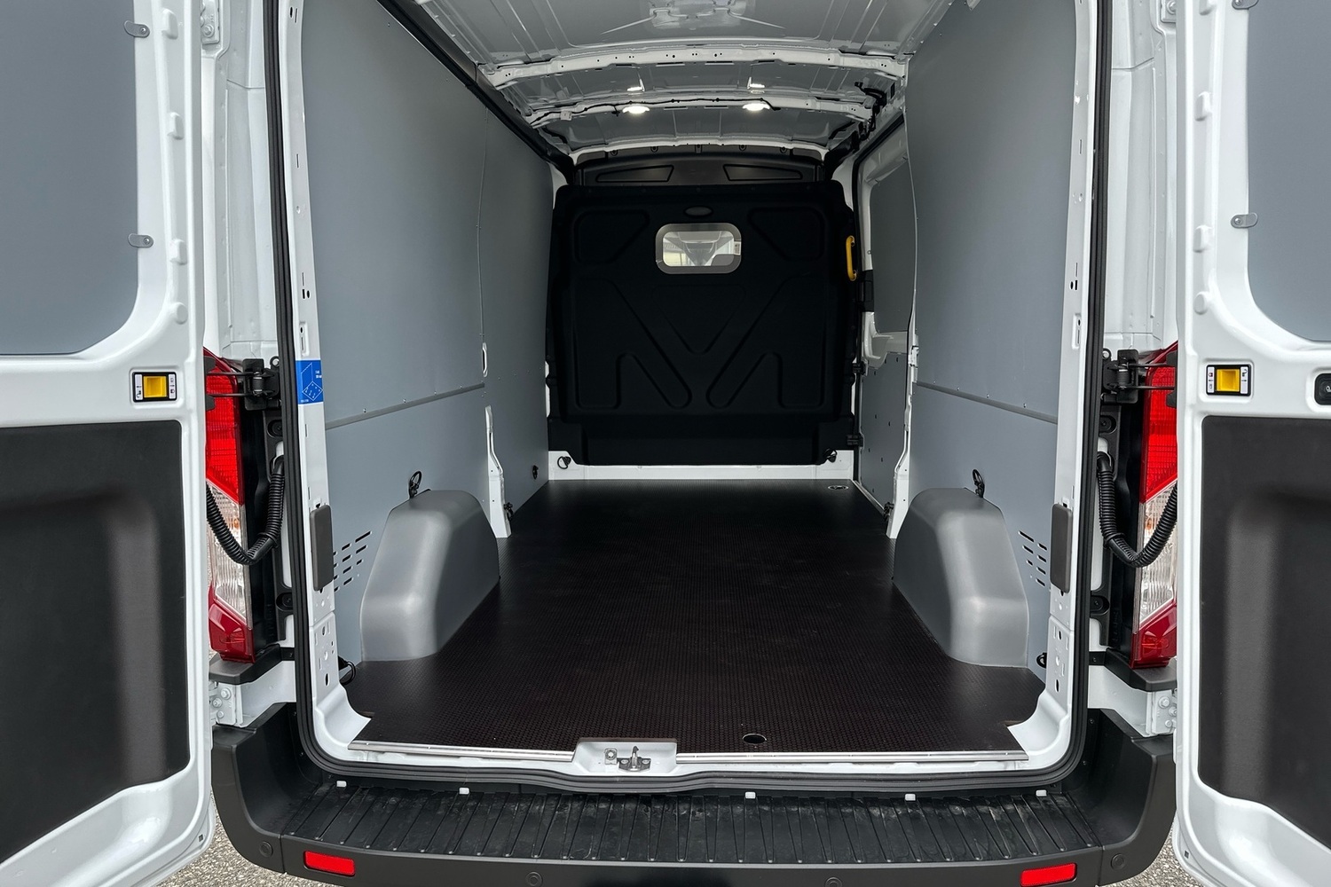 heti ajoon Ford Transit