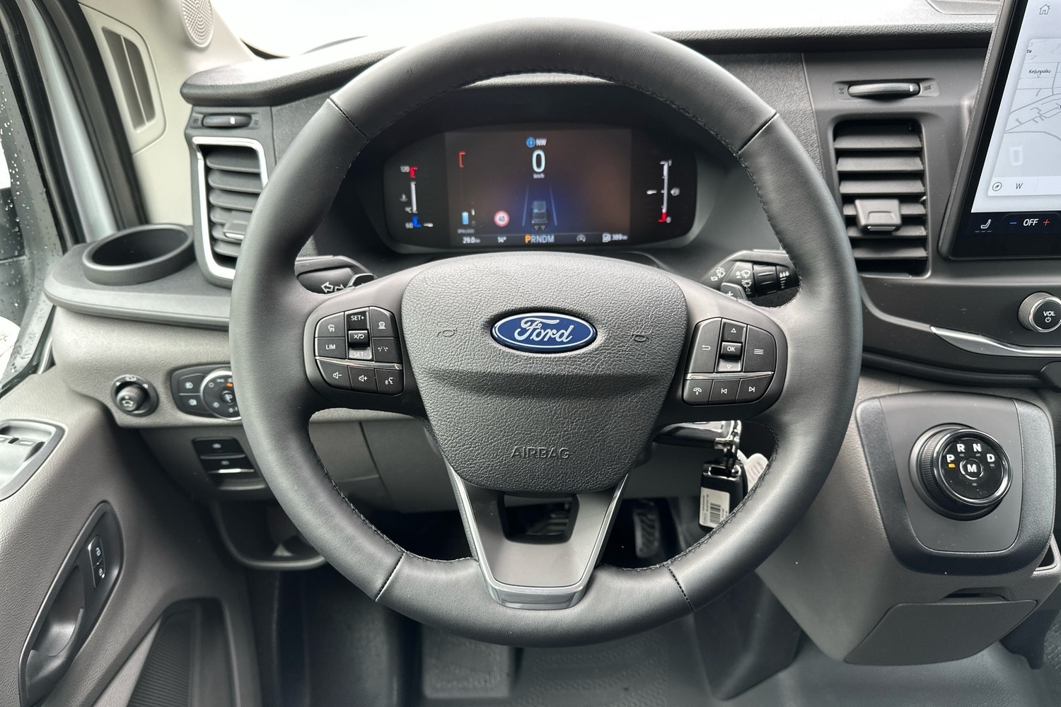 heti ajoon Ford Transit