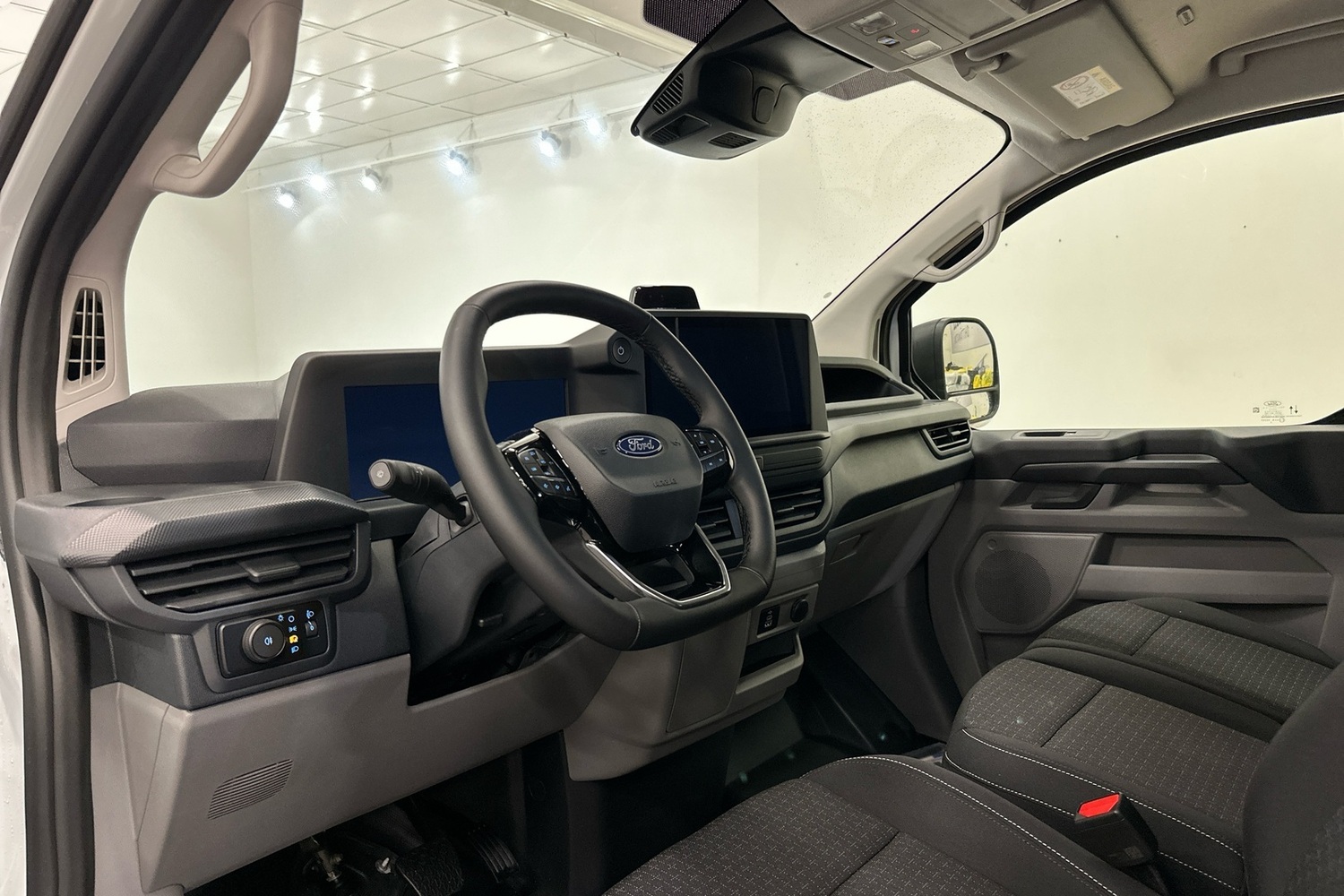 heti ajoon Ford Transit Custom