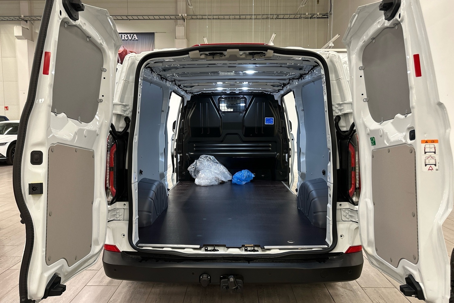 heti ajoon Ford Transit Custom