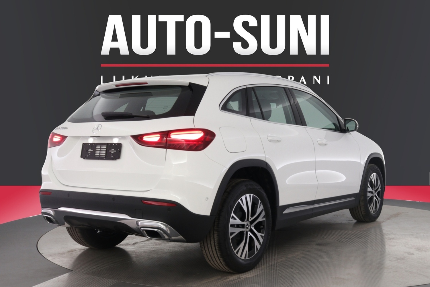 heti ajoon Mercedes-Benz GLA