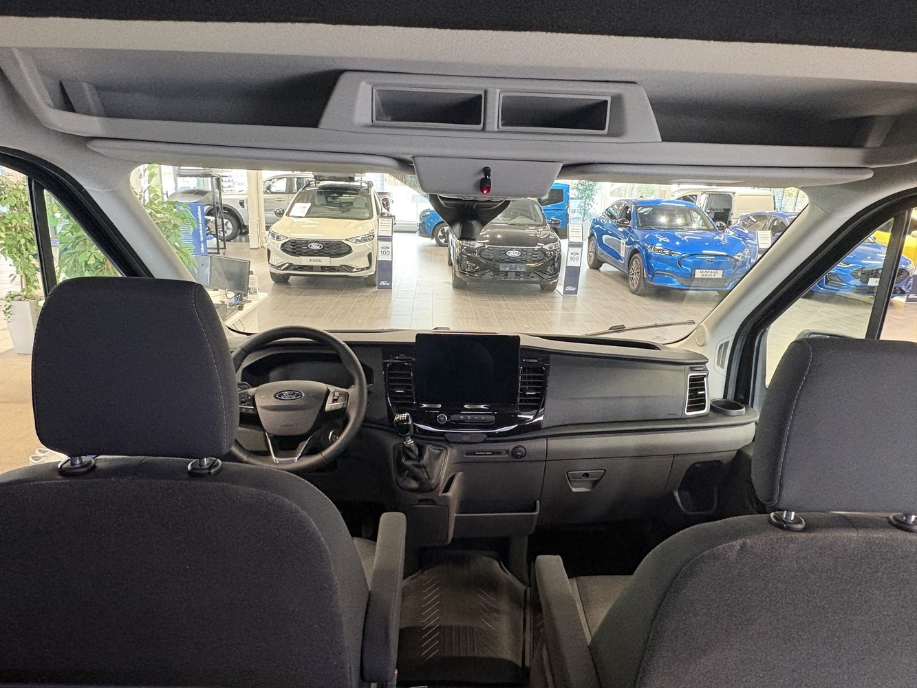 heti ajoon Ford Transit