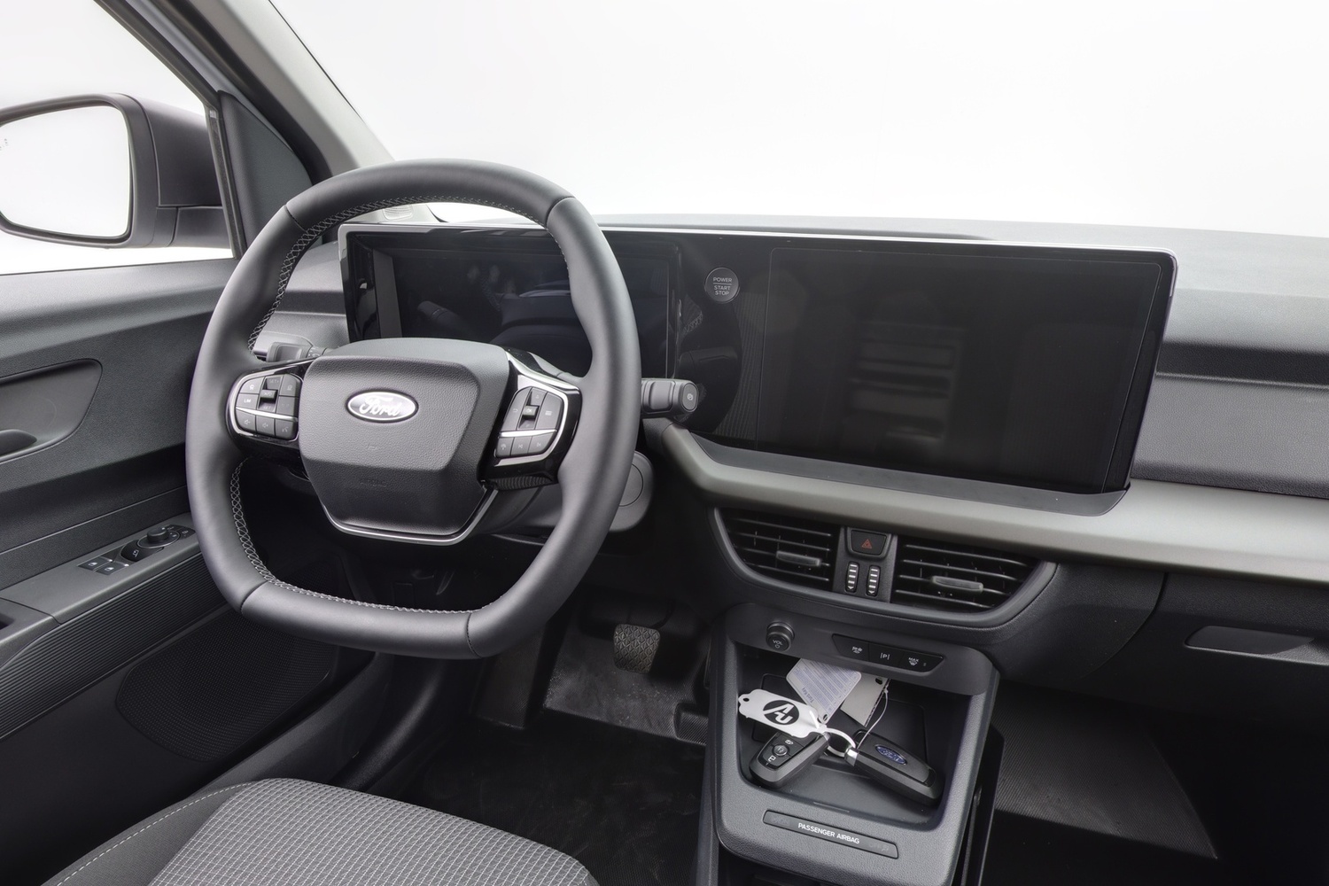 heti ajoon Ford Transit Courier