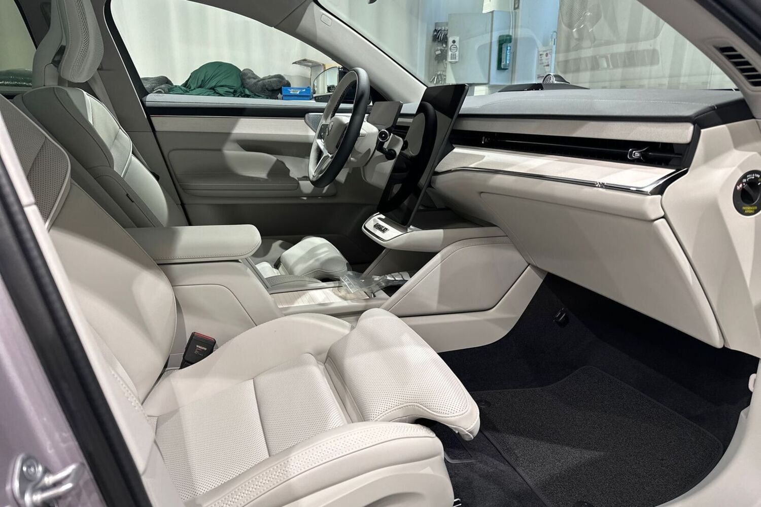 heti ajoon Volvo ES90