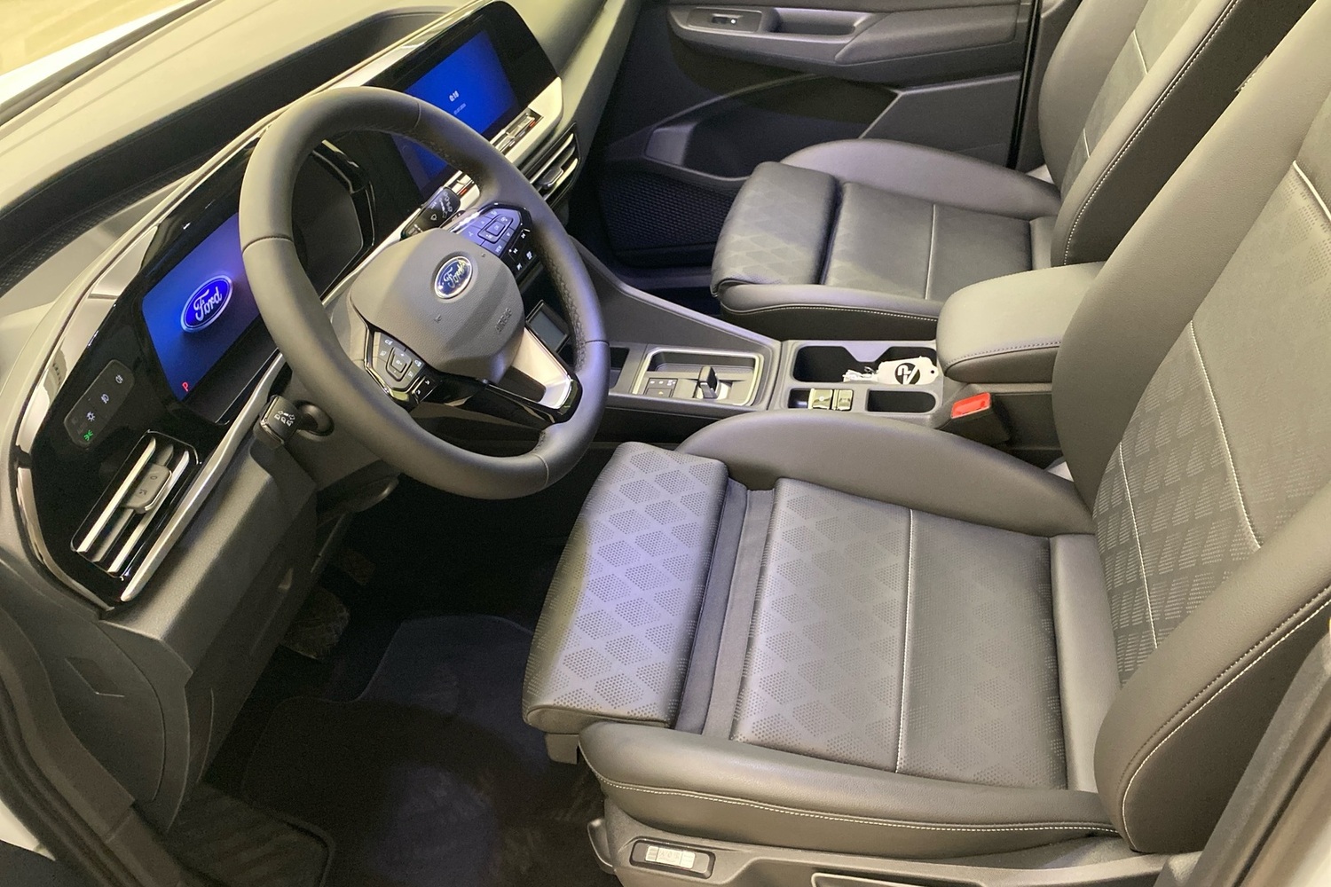 heti ajoon Ford Grand Tourneo Connect