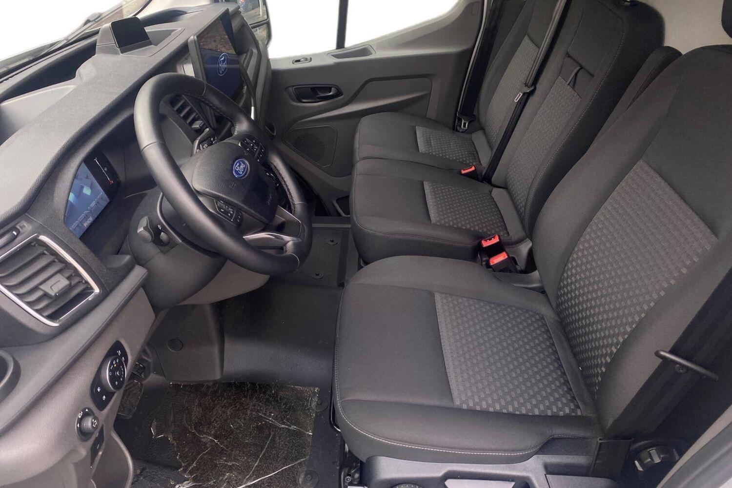 heti ajoon Ford Transit