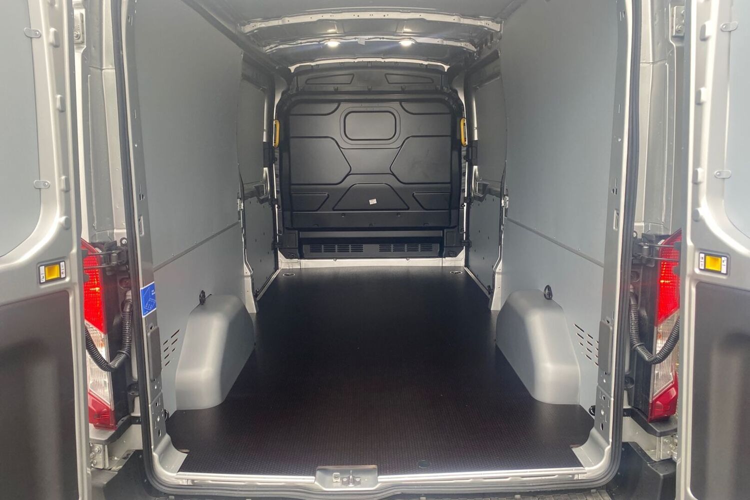 heti ajoon Ford Transit