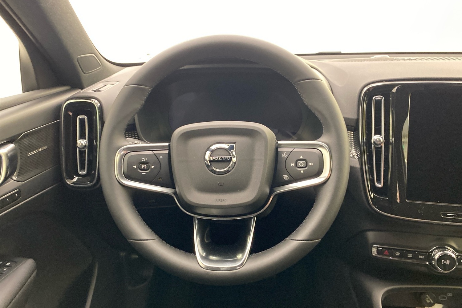 heti ajoon Volvo EX40